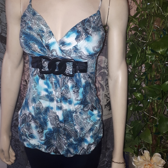 All womens size small - Picture 3 of 7